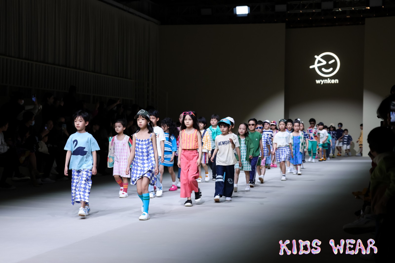“渐·变”之旅抵达终点AW2024KIDSWEAR完美收官!(图3)