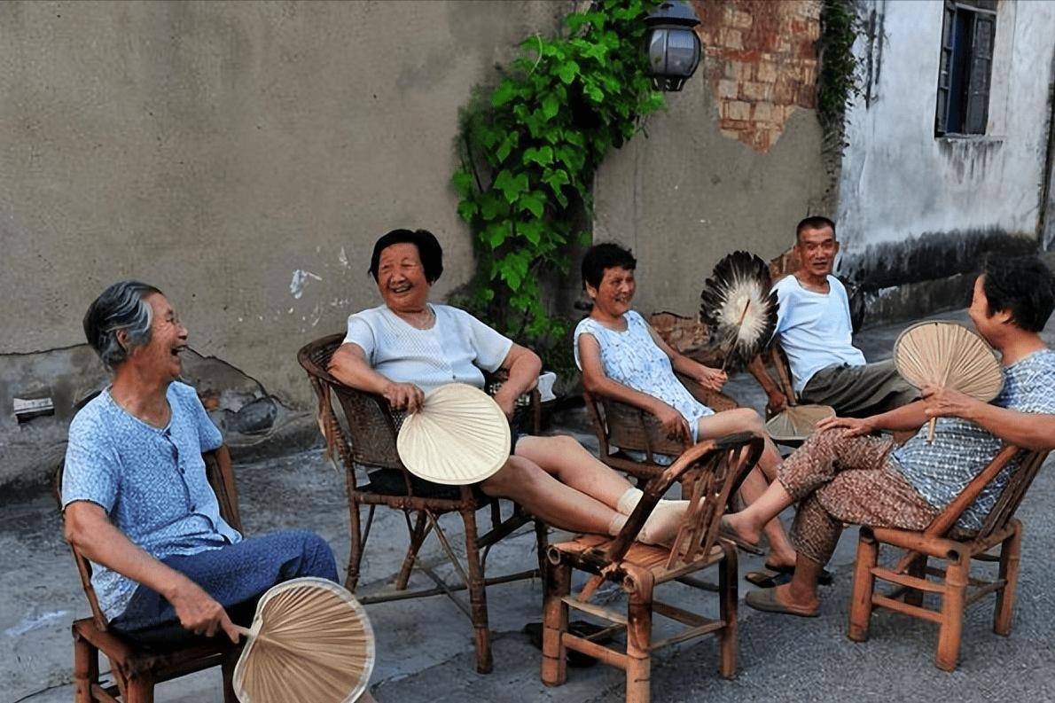 天气炎热医生提醒中老年人：就算喝点凉水也别轻易吃这些素菜(图11)