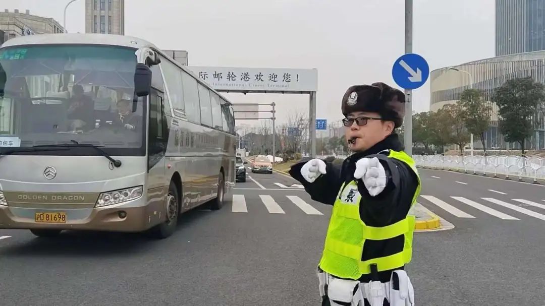 他们为宝山带来“平安年味”(图3)