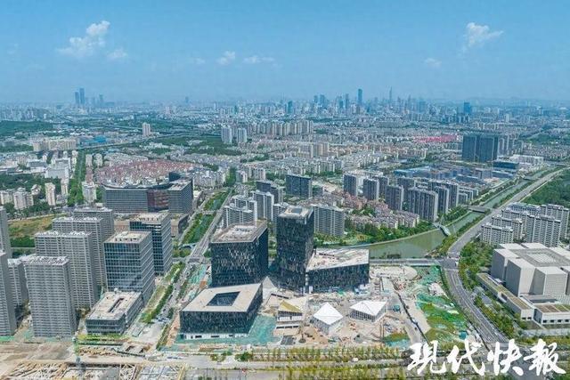 进度达90%南京会呼吸的“冰立方”即将踏浪而来