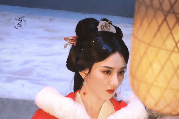 主人扒开女仆用冰块软件免费阅读下拉观看(图3)