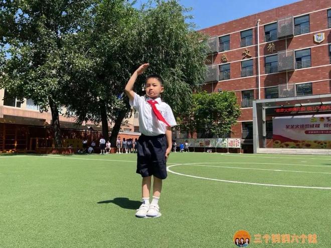 北京入学政策公布！要不要让孩子晚入学网上吵翻了……(图13)
