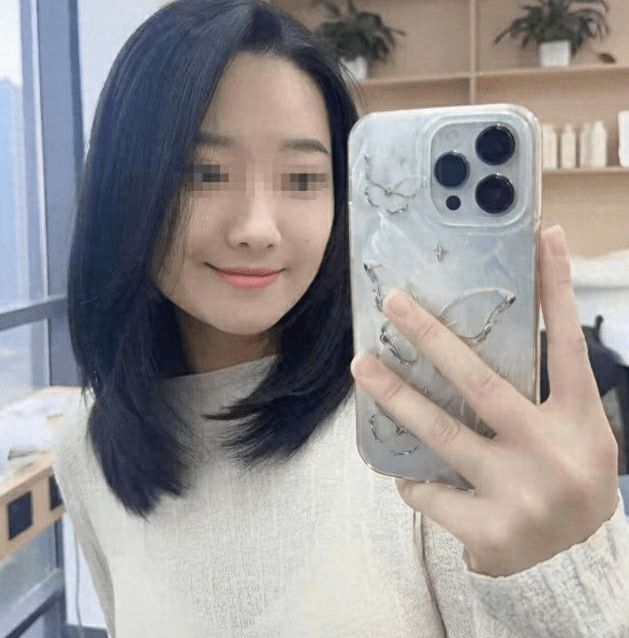 三亚女游客被蛇咬身亡事件带火蛇类博主两天涨粉200万电话被打爆交给朋友接听(图7)