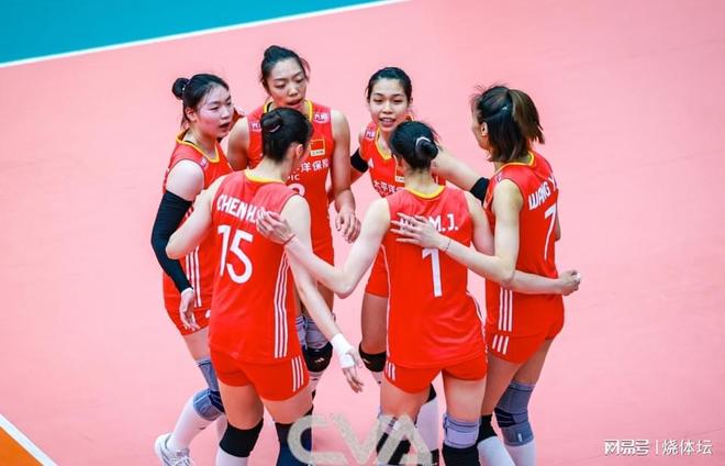 中国女排底蕴犹在！对比利时8胜1负若3-0获胜可得256分(图1)