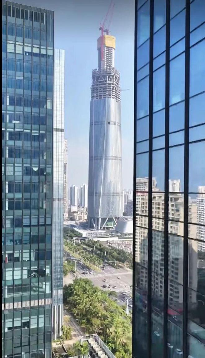 全岛封关之日它已封顶428米高海南第一摩天大楼凭硬核实力抢镜(图3)