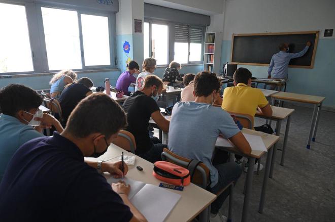 暑假97天仍不能开学！仅6%的学校安装空调意大利超长暑假的启示(图6)