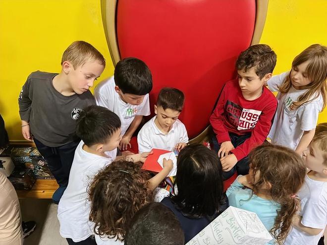 暑假97天仍不能开学！仅6%的学校安装空调意大利超长暑假的启示(图11)